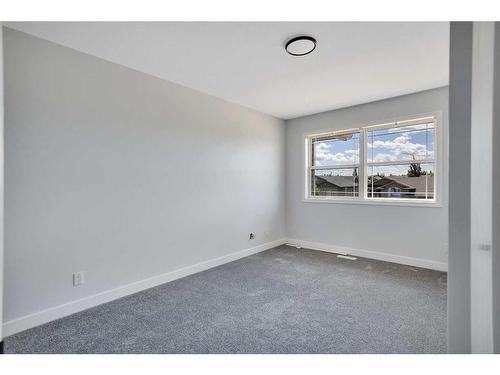 52 Terrace Heights Drive, Lacombe, AB - Indoor Photo Showing Other Room