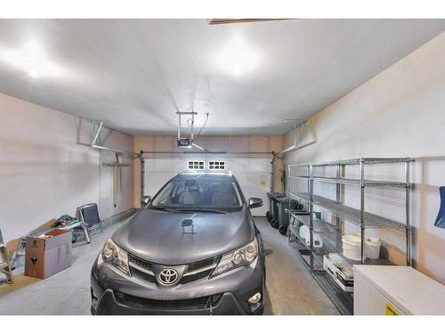 442 Jenkins Drive, Red Deer, AB - Indoor Photo Showing Garage