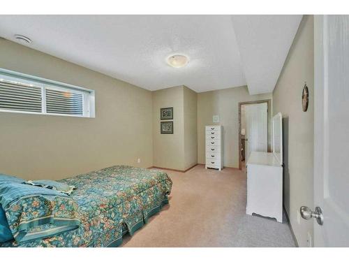 442 Jenkins Drive, Red Deer, AB - Indoor Photo Showing Bedroom