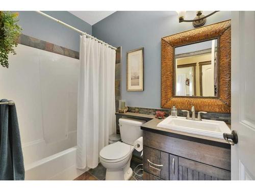 19 Oberg Court, Red Deer, AB - Indoor Photo Showing Bathroom