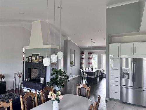 261062 Township Road 422, Rural Ponoka County, AB - Indoor Photo Showing Dining Room