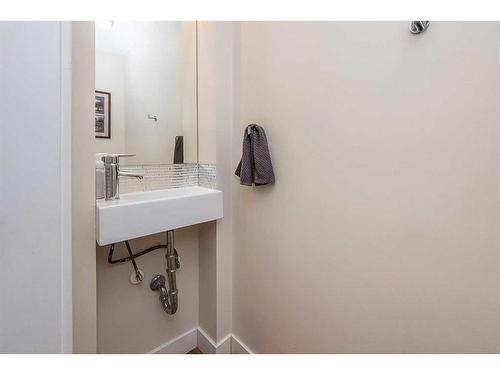 5112-2660 22 Street, Red Deer, AB - Indoor Photo Showing Bathroom