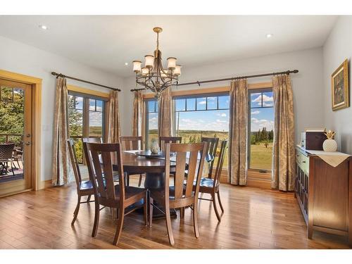 38041 Range Road 253, Rural Red Deer County, AB - Indoor Photo Showing Dining Room