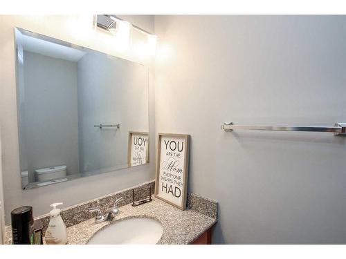 172-5140 62 Street, Red Deer, AB - Indoor Photo Showing Bathroom