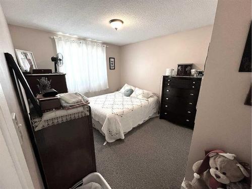 269 Overdown Drive, Red Deer, AB - Indoor Photo Showing Bedroom