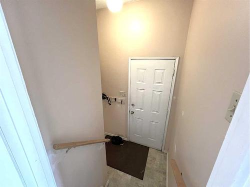 269 Overdown Drive, Red Deer, AB - Indoor Photo Showing Other Room