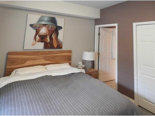126-5300 48 Street, Red Deer, AB - Indoor Photo Showing Bedroom