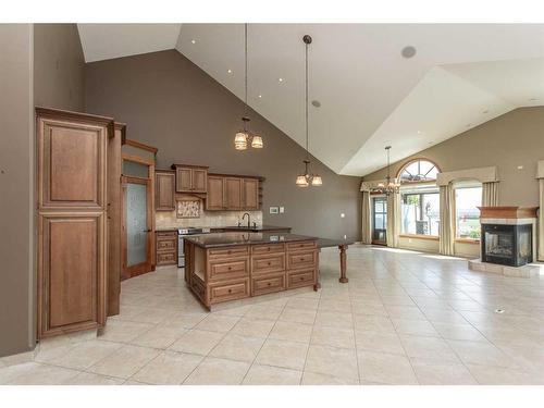 38423 Range Road 282, Rural Red Deer County, AB - Indoor With Fireplace