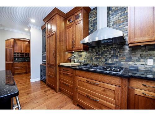 85-37411 Waskasoo Avenue, Rural Red Deer County, AB - Indoor Photo Showing Kitchen