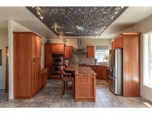 3-421022 Range Road 260, Rural Ponoka County, AB - Indoor Photo Showing Kitchen With Stainless Steel Kitchen