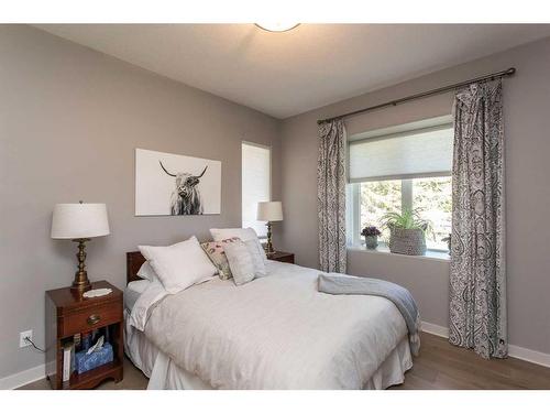 3-421022 Range Road 260, Rural Ponoka County, AB - Indoor Photo Showing Bedroom