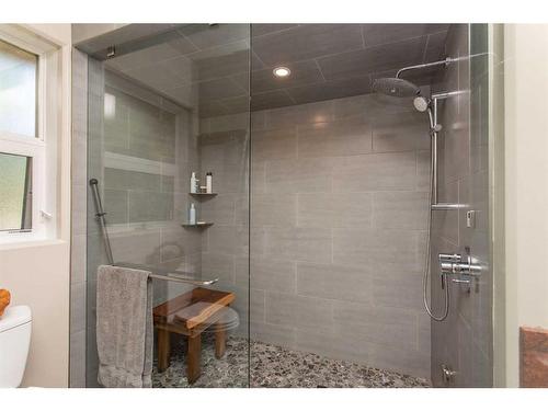 3-421022 Range Road 260, Rural Ponoka County, AB - Indoor Photo Showing Bathroom