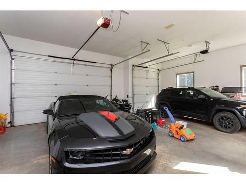 3-421022 Range Road 260, Rural Ponoka County, AB - Indoor Photo Showing Garage