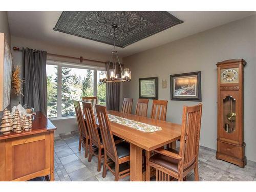 3-421022 Range Road 260, Rural Ponoka County, AB - Indoor Photo Showing Dining Room