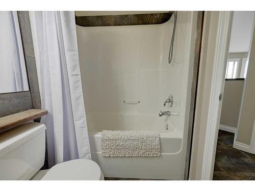30 Crossley Street, Red Deer, AB - Indoor Photo Showing Bathroom