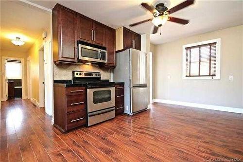 5005 54 Street, Killam, AB - Indoor Photo Showing Kitchen