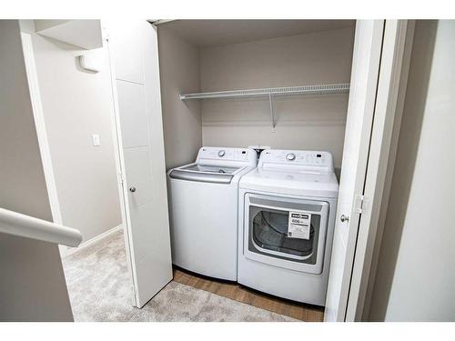 116 Golden Crescent, Red Deer, AB - Indoor Photo Showing Laundry Room