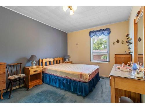 2302 19 Street, Delburne, AB - Indoor Photo Showing Bedroom