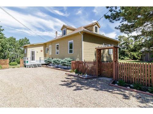 2302 19 Street, Delburne, AB - Outdoor