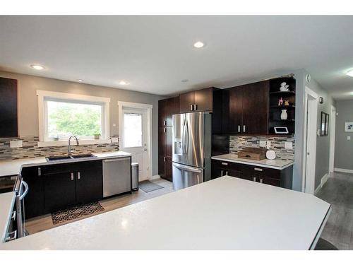 5818 41 Street Crescent, Red Deer, AB - Indoor Photo Showing Kitchen With Stainless Steel Kitchen