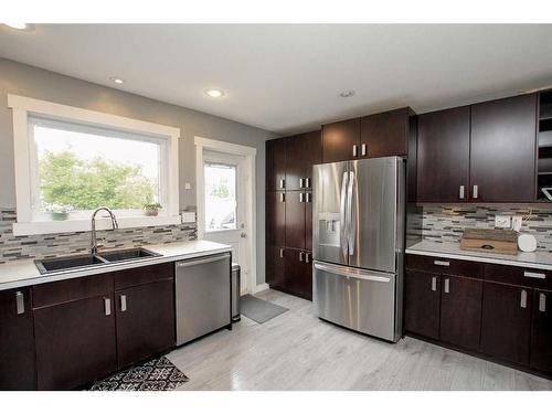 5818 41 Street Crescent, Red Deer, AB - Indoor Photo Showing Kitchen With Stainless Steel Kitchen With Double Sink