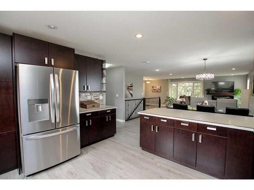 5818 41 Street Crescent, Red Deer, AB - Indoor Photo Showing Kitchen With Stainless Steel Kitchen