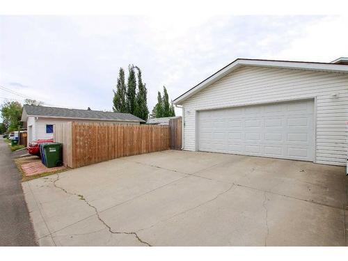 5818 41 Street Crescent, Red Deer, AB - Outdoor With Exterior