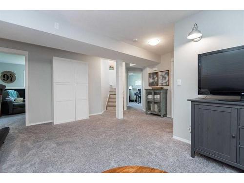 78 Donald Close, Red Deer, AB - Indoor Photo Showing Other Room