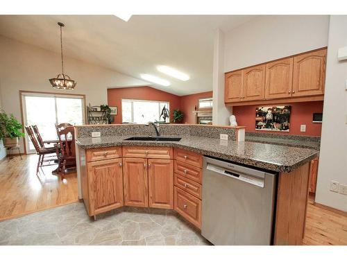 4631 48 Street, Red Deer, AB - Indoor Photo Showing Kitchen