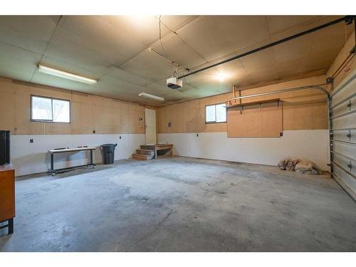 27 Barner Avenue, Red Deer, AB - Indoor Photo Showing Garage