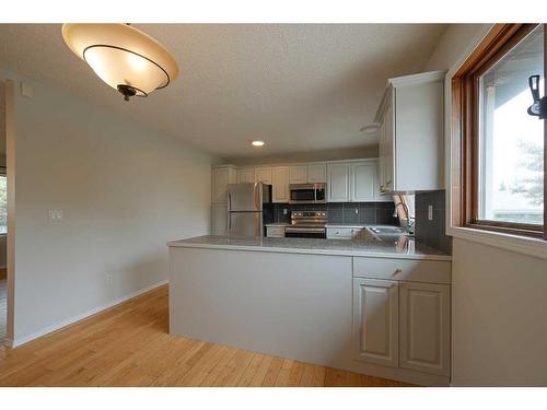 27 Barner Avenue, Red Deer, AB - Indoor Photo Showing Kitchen