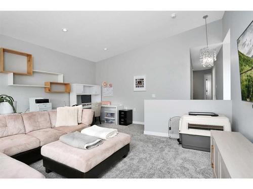 33 Lundberg Crescent, Red Deer, AB - Indoor Photo Showing Living Room