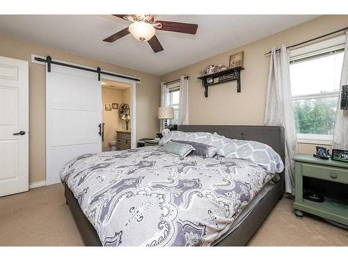 45 Firdale Court, Sylvan Lake, AB - Indoor Photo Showing Bedroom