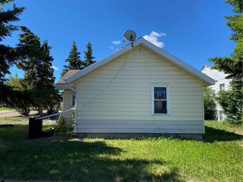 4704 49 Street, Forestburg, AB - Outdoor With Exterior