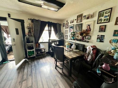 5519 47A Avenue, Red Deer, AB - Indoor Photo Showing Other Room