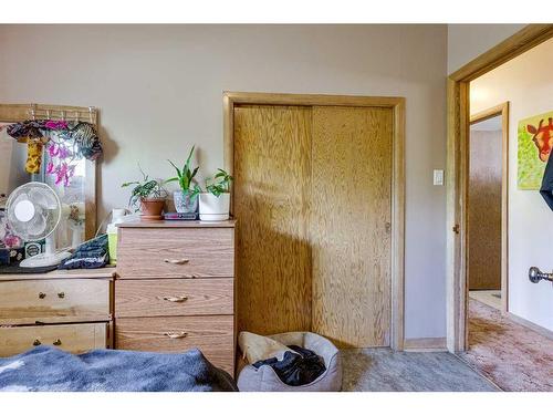 5438 39 Street, Red Deer, AB - Indoor Photo Showing Bedroom