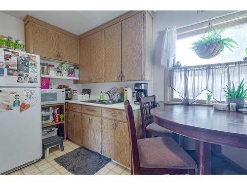 5438 39 Street, Red Deer, AB - Indoor