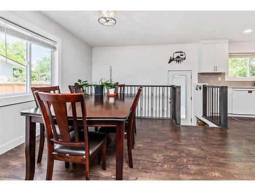 5 Mccune Avenue, Red Deer, AB - Indoor Photo Showing Dining Room