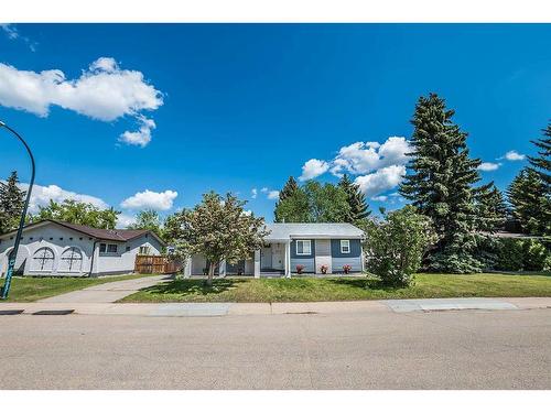 5 Mccune Avenue, Red Deer, AB - Outdoor