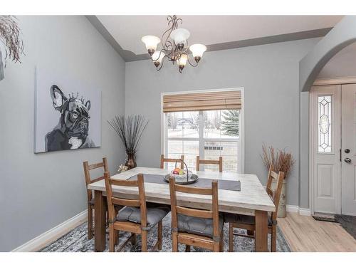 73-27121 Township Road 402, Rural Lacombe County, AB - Indoor Photo Showing Dining Room