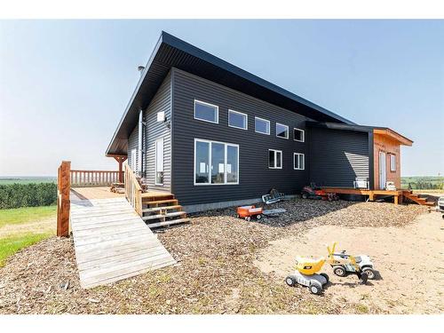 23307 394 Township Ne, Rural Lacombe County, AB - Outdoor