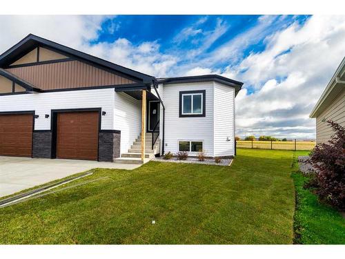 15-6519 46 Street West, Wetaskiwin, AB - Outdoor