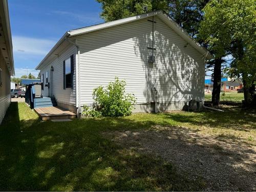 5023 50 Avenue, Breton, AB 