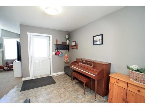 68 Lancaster Drive, Red Deer, AB - Indoor Photo Showing Other Room