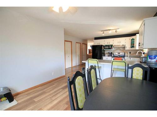 93 O'Brien Crescent, Red Deer, AB - Indoor Photo Showing Dining Room