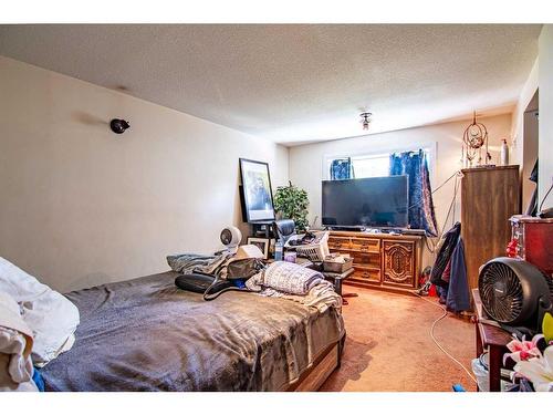 125 Chappel Drive, Red Deer, AB - Indoor Photo Showing Bathroom