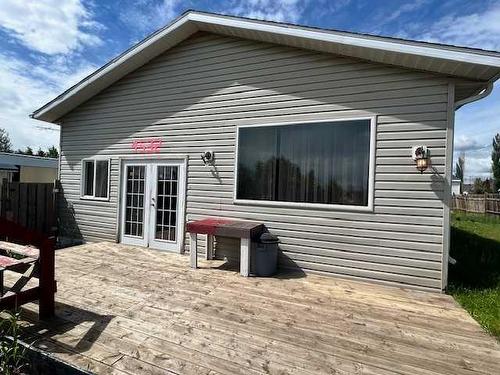 4532 51 Avenue, Hardisty, AB - Outdoor With Exterior