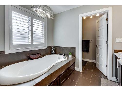 139 Stephenson Crescent, Red Deer, AB - Indoor Photo Showing Bathroom