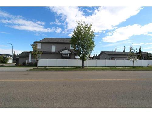 139 Stephenson Crescent, Red Deer, AB - Outdoor