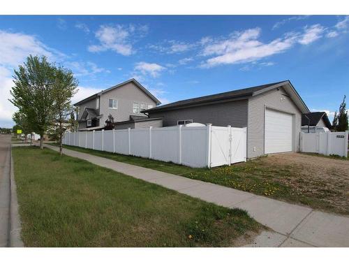 139 Stephenson Crescent, Red Deer, AB - Outdoor